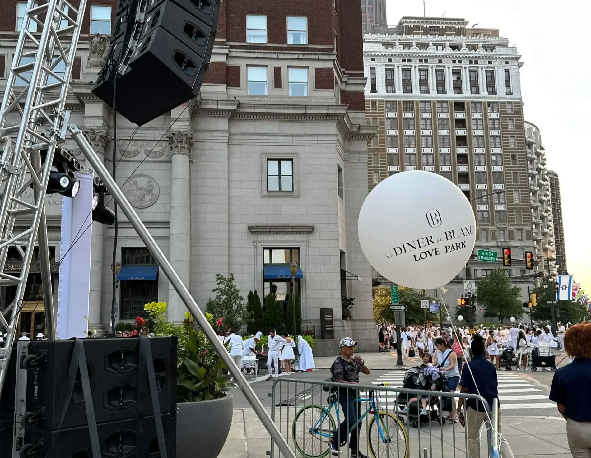 Diner En Blanc